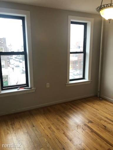Main picture of 159 Bay 29th St