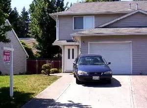 Main picture of 124 NE Juniper Ave