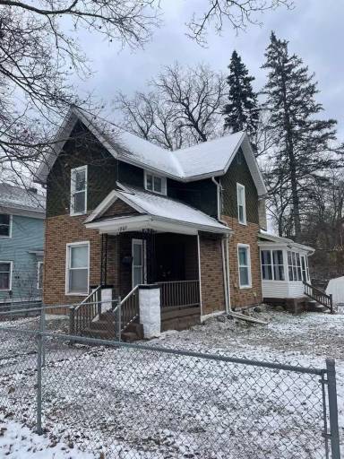 Main picture of 1807 Deyo St