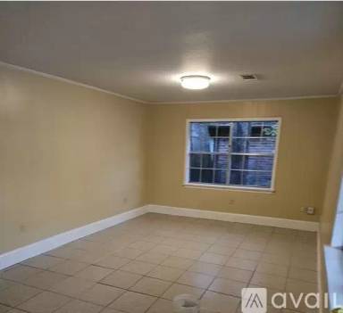 Main picture of 806 Brinwood Ave