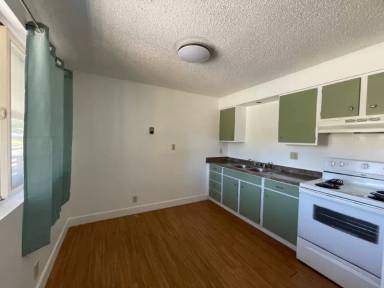 Main picture of 6006 W Walnut St