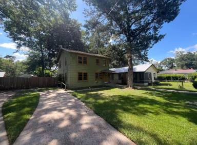 Main picture of 1428 N M L King Jr Blvd