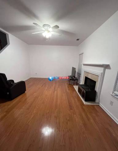 Main picture of 4066 Parkway Cir