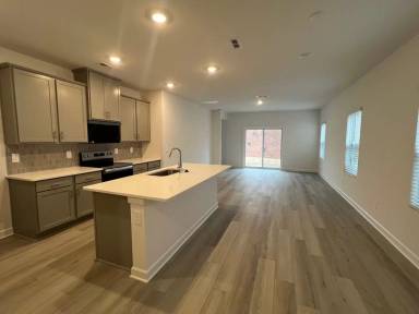 Main picture of 1233 30th Street Ln NE