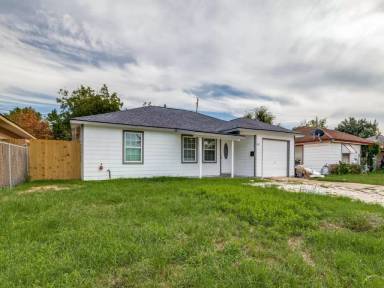 Main picture of 411 Gober St