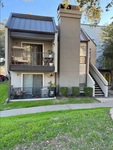 Main picture of 935 La Posada Dr