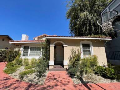 Main picture of 17175 Chatsworth St