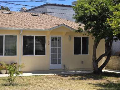 Main picture of 308 E Elmwood Ave