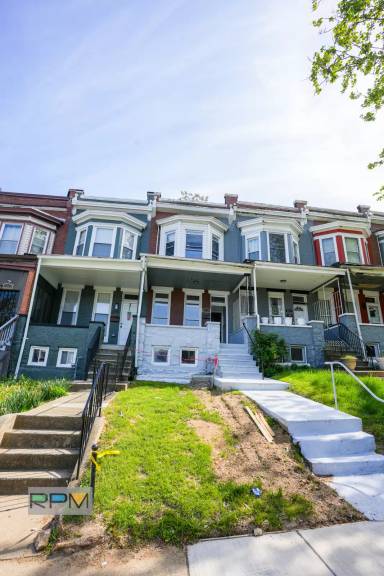 Main picture of 2711 W Mosher St