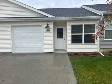 Main picture of 2565 Gardner Dr