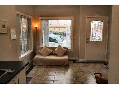 Main picture of 126 E San Salvador St