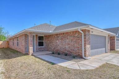 Main picture of 2709 Clifton Ter