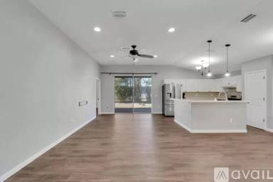 Main picture of 2193 Peake St