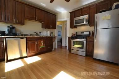 Main picture of 73 Leicester St