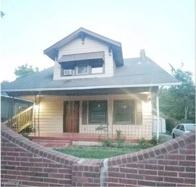 Main picture of 105 N Xanthus Ave