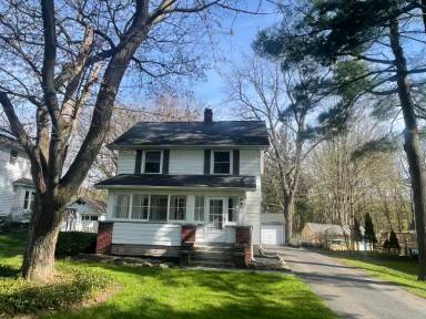 Main picture of 36 Golf Ave