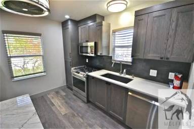 Main picture of 746 E Zenith Ave