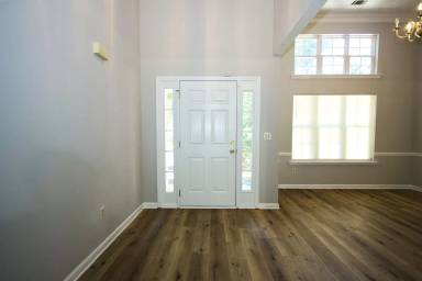 Main picture of 4442 Gaelic Way