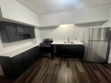 Main picture of 25 Highland St