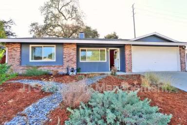 Main picture of 6449 Feliciter Way