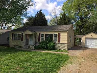 Main picture of 1817 E Crestview St