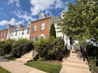 Main picture of 1020 Hartford Village Blvd