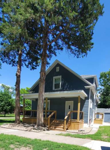 Main picture of 1400 S 11th St