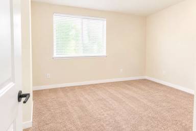 Main picture of 1631 Iron St