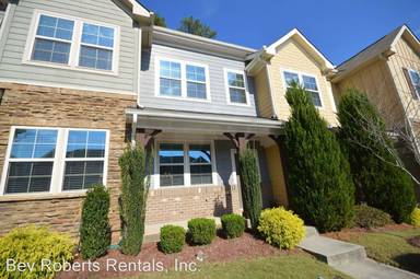 Main picture of 704 Wickham Ridge Rd