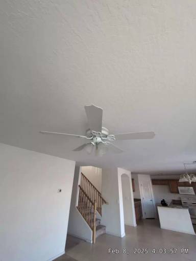 Main picture of 1852 N Desert Willow St