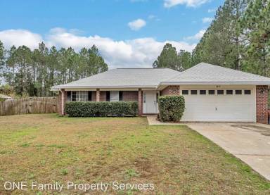 Main picture of 7417 Treasure St