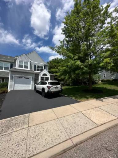 Main picture of 106 Ava Ct