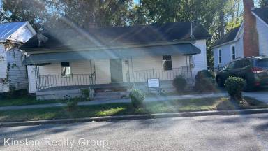 Main picture of 907 E Caswell St