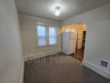 Main picture of 1028 E Mission Ave