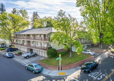 Main picture of 801 McClatchy Way