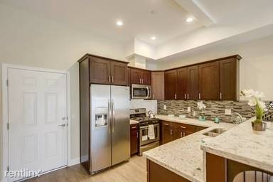 Main picture of 2266 W Dunlop St