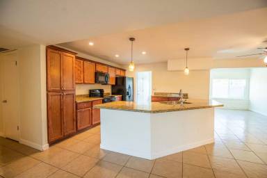 Main picture of 1603 E Del Rio Dr