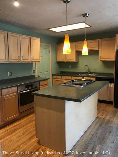 Main picture of 9347 Camden Ave