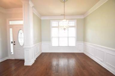 Main picture of 160 Springside Dr