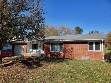 Main picture of 607 Christopher St