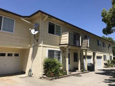 Main picture of 1420 W Latimer Ave