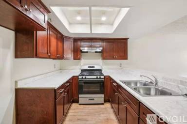 Main picture of About Ross Tower Apartments