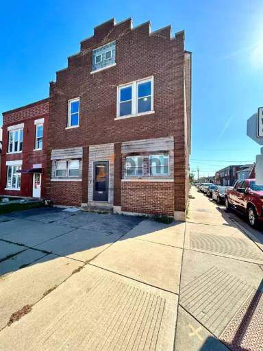 Main picture of 1500 W Fred St