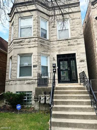 Main picture of 7010 S King Dr