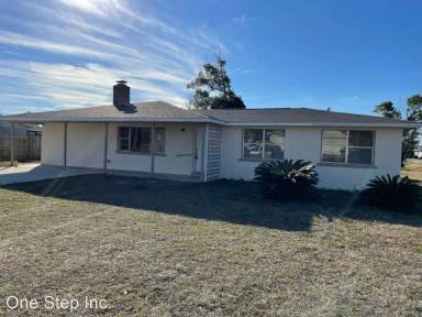 Main picture of 129 Seneca Ave