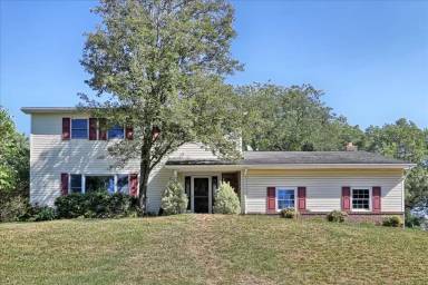 Main picture of 3965 Brookridge Dr