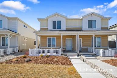 Main picture of 27 N Riverside Dr