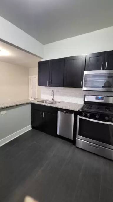 Main picture of 5505 S Everett Ave