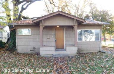 Main picture of 2244 Lee St SE