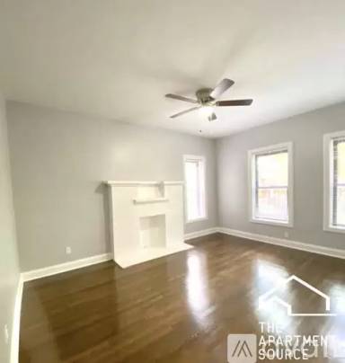 Main picture of 909 W Agatite Ave